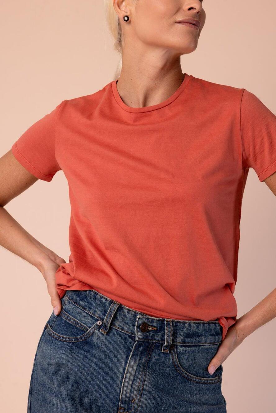 Aspesi Womens Crew Neck Tee Shirt in Coral S